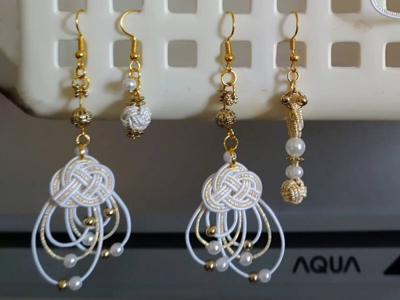 就労継続支援B型事業所ちゃんこりんのオリジナル水引で作った根付け